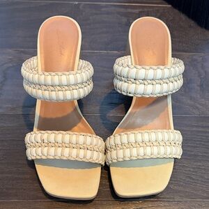 Universal Thread Cream Woven Sandals